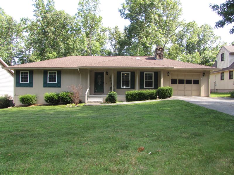 137 Anglewood Dr, Fairfield Glade, TN 38558