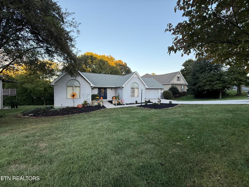 137 Chahyga Way, Loudon, TN 37774