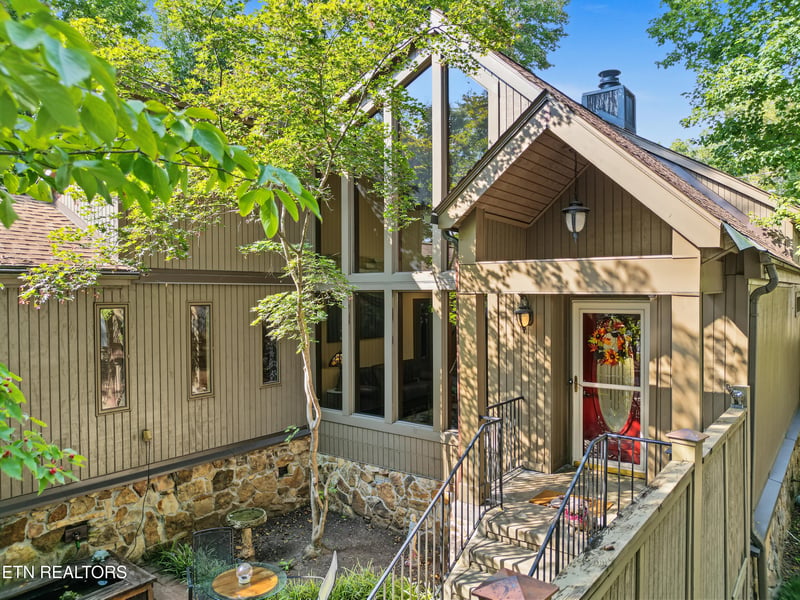 137 Chamberlain Blvd, Knoxville, TN 37920