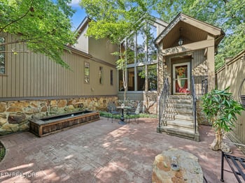 137 Chamberlain Blvd, Knoxville, TN 37920