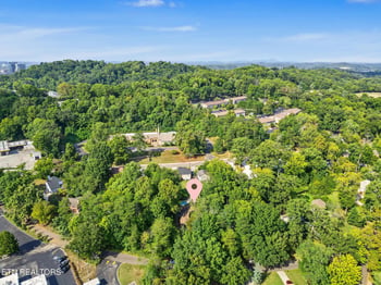 137 Chamberlain Blvd, Knoxville, TN 37920
