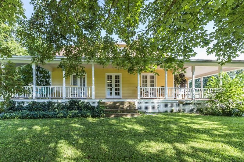 137 Mountain View Rd, Heiskell, TN 37754