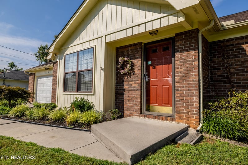 137 Peterson Rd, Farragut, TN 37934