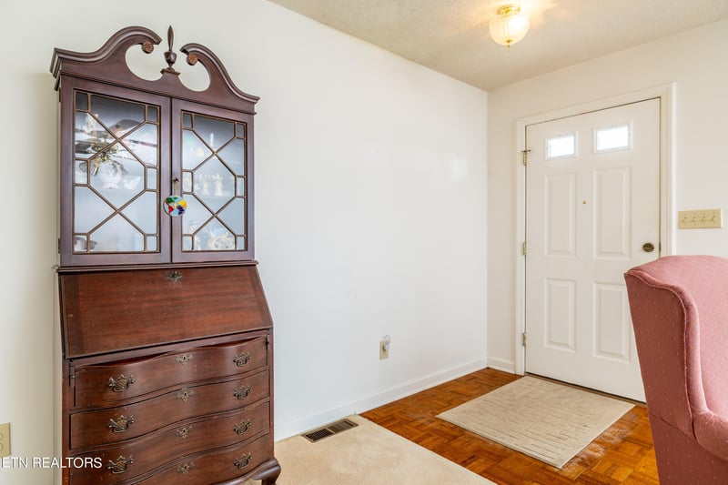 137 Peterson Rd, Farragut, TN 37934