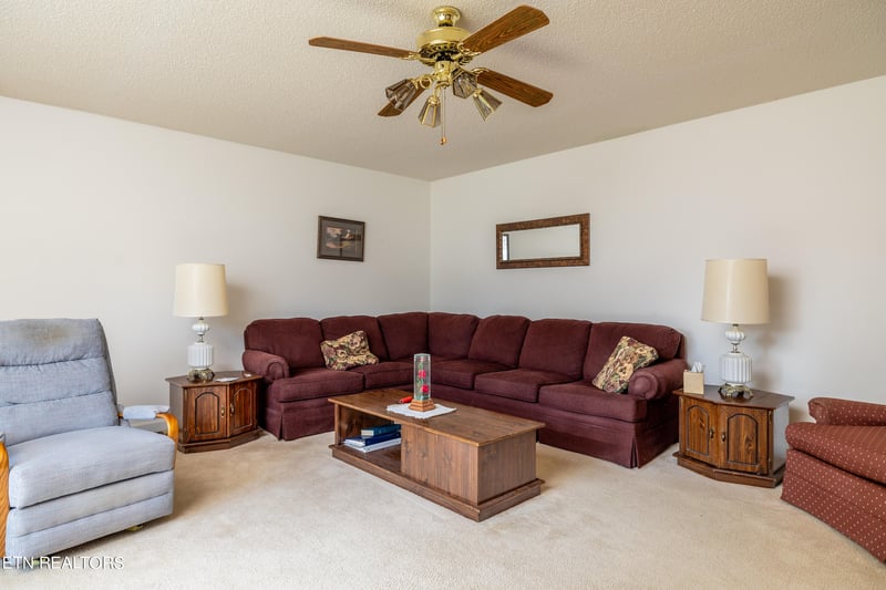 137 Peterson Rd, Farragut, TN 37934