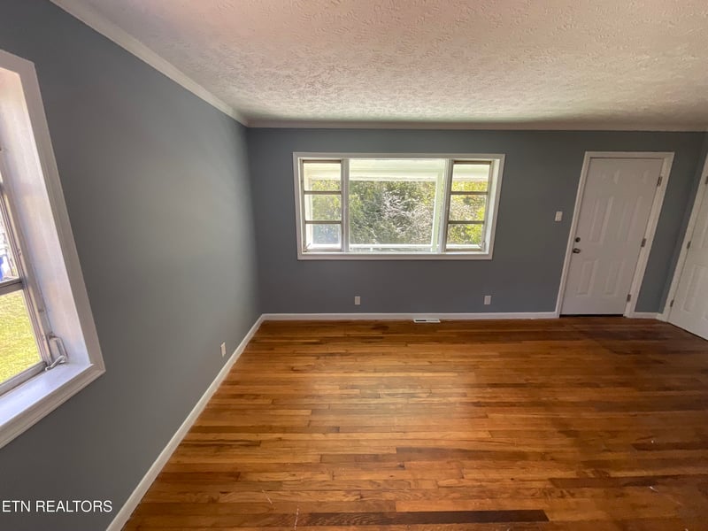 137 Utah Ave, Oak Ridge, TN 37830
