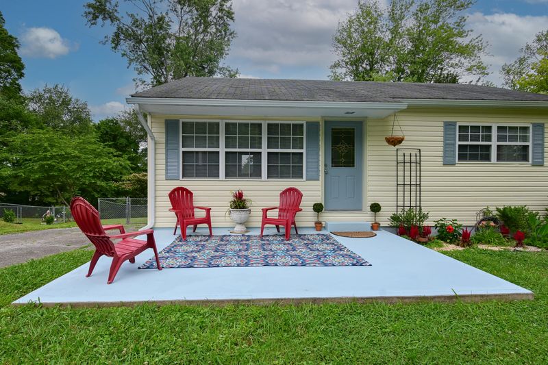 1370 Byrd Cir, Kingston, TN 37763