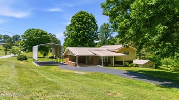 1370 Circle Dr, Loudon, TN 37774