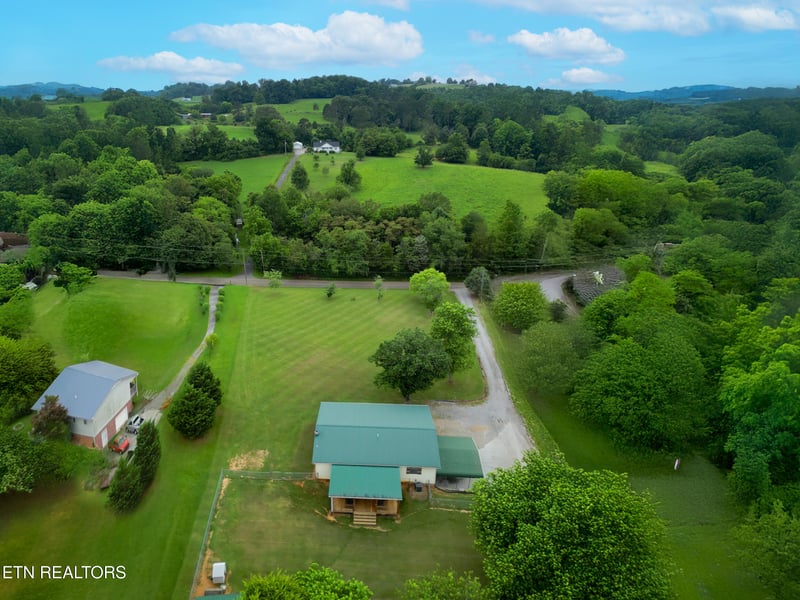 1371 Elijah Martin Rd, Whitesburg, TN 37891