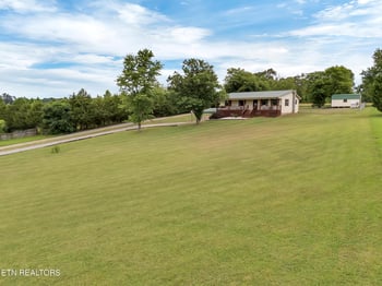 1371 Elijah Martin Rd, Whitesburg, TN 37891