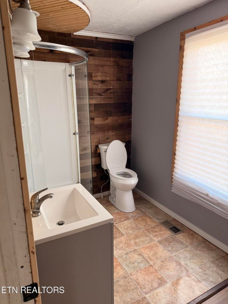 1372 Remsen St, Alcoa, TN 37701