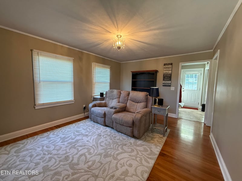 1379 Byrd Cir, Kingston, TN 37763