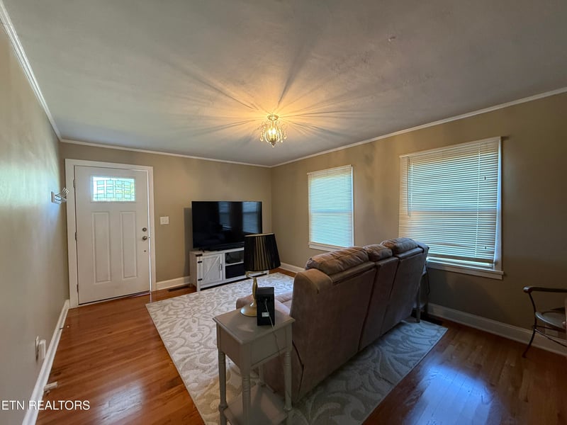 1379 Byrd Cir, Kingston, TN 37763