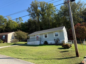1379 Byrd Cir, Kingston, TN 37763