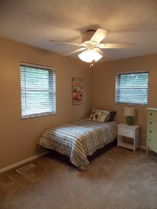 138 Bales Ave, Harriman, TN 37748