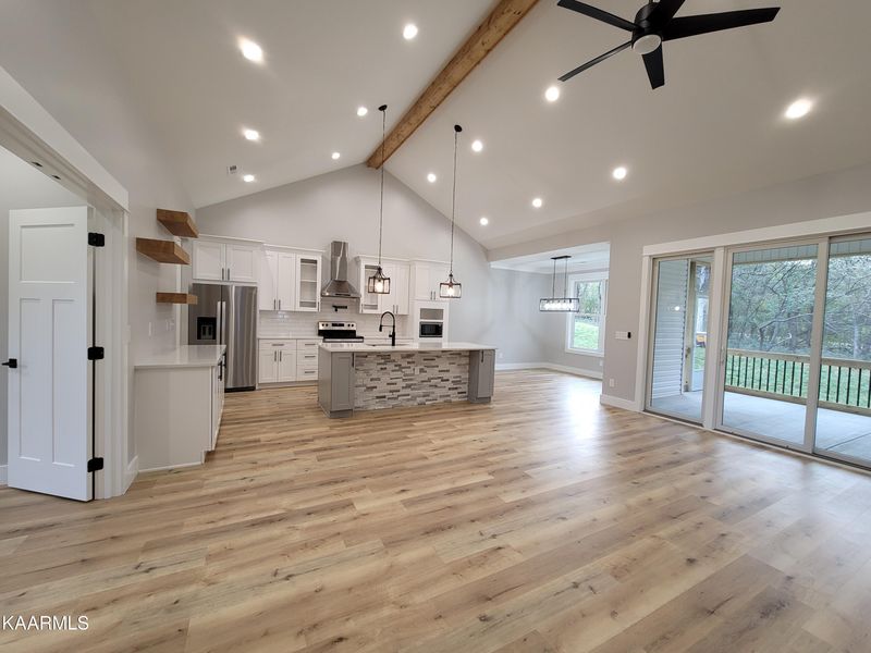 138 Chahyga Way, Loudon, TN 37774