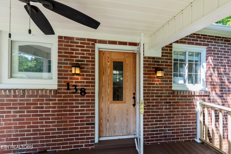 138 Crescent Rd, Norris, TN 37828