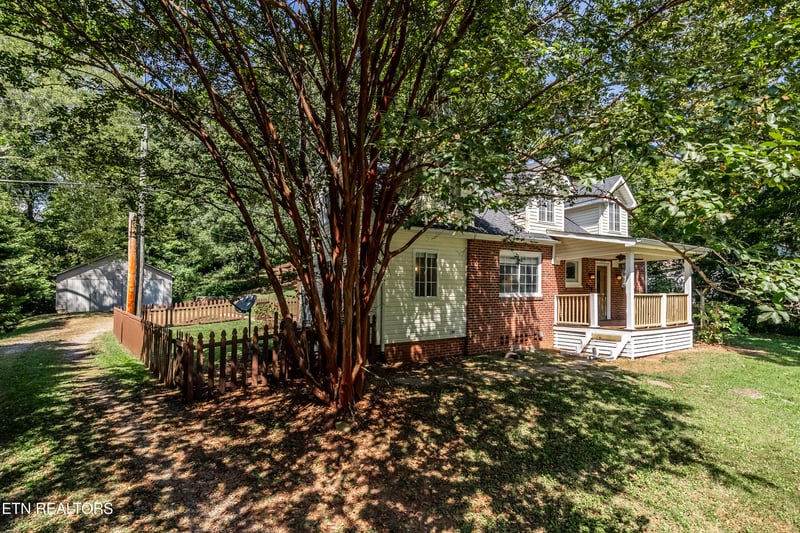 138 Crescent Rd, Norris, TN 37828