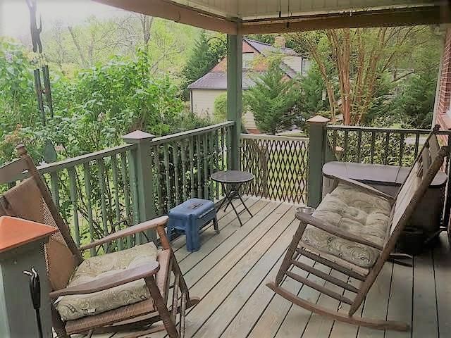 138 Cresent Rd, Norris, TN 37828