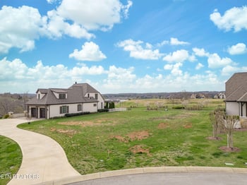 138 E Highlands Cir, Lenoir City, TN 37772