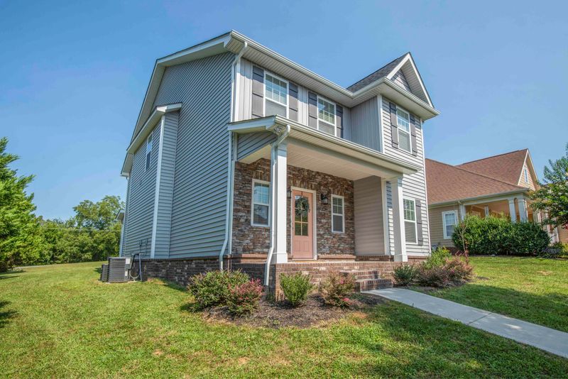 138 Fallberry St, Oak Ridge, TN 37830