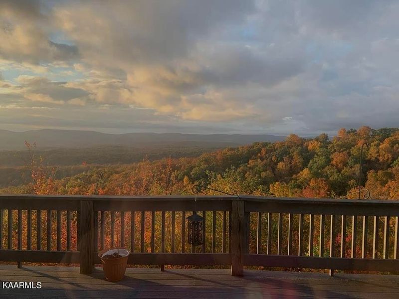 138 Hickory Ridge Ln, Crossville, TN 38558