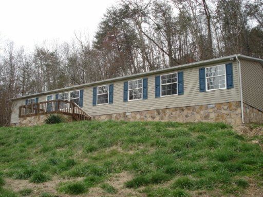 138 Maples Rd, Knoxville, TN 37920