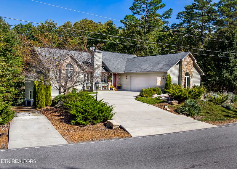 138 Mariners Dr, Crossville, TN 38558