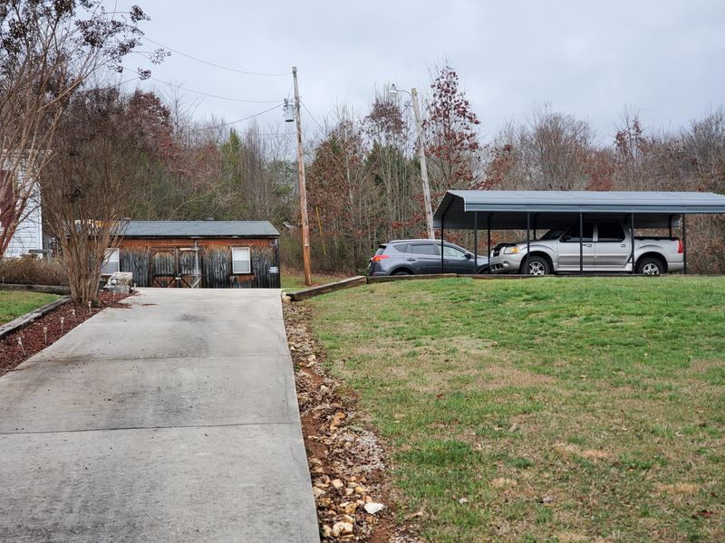138 Pinecrest Dr, Loudon, TN 37774
