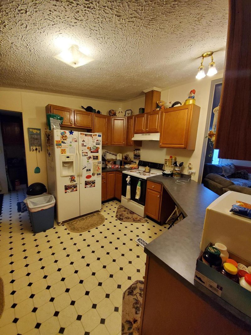 138 Pinecrest Dr, Loudon, TN 37774