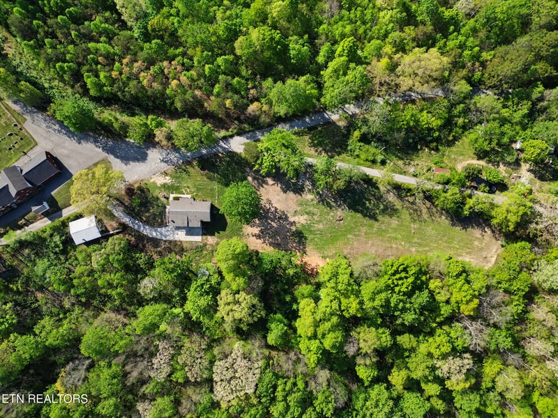 138 S Gaylor Rd, Lafollette, TN 37766