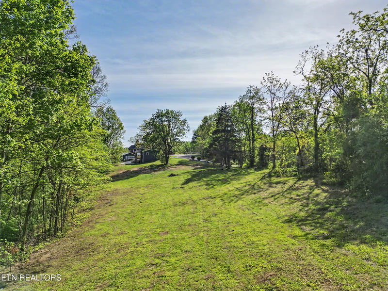 138 S Gaylor Rd, Lafollette, TN 37766