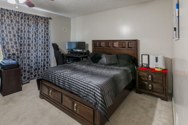 138 Wainwright Rd, Oak Ridge, TN 37830