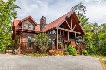 138 White Oak Ln, Townsend, TN 37882