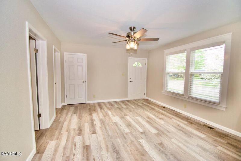 1380 Dalton St, Alcoa, TN 37701