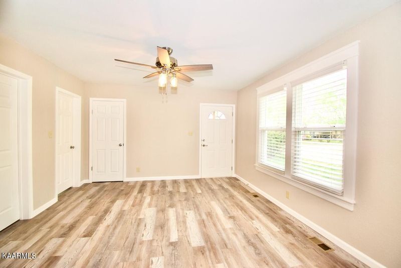 1380 Dalton St, Alcoa, TN 37701