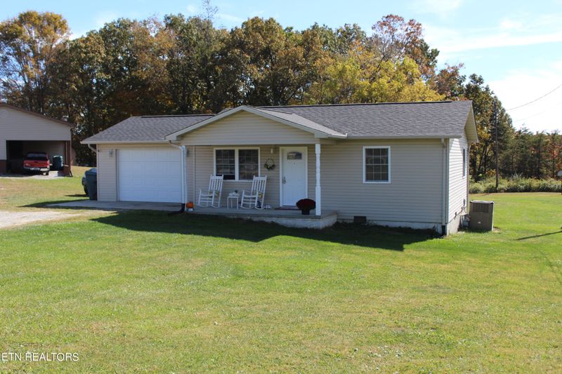 1380 E First St, Crossville, TN 38555