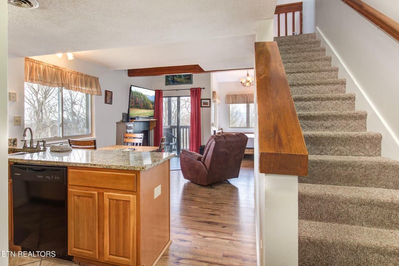1380 Ski View Dr #APT 4304, Gatlinburg, TN 37738