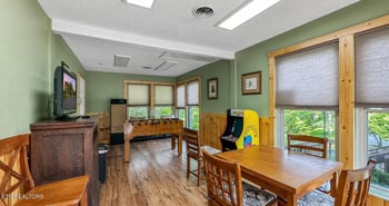 1380 Ski View Dr #APT 4304, Gatlinburg, TN 37738