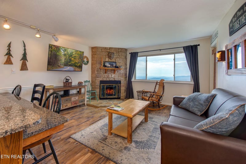 1380 Ski View Dr #APT 5202, Gatlinburg, TN 37738