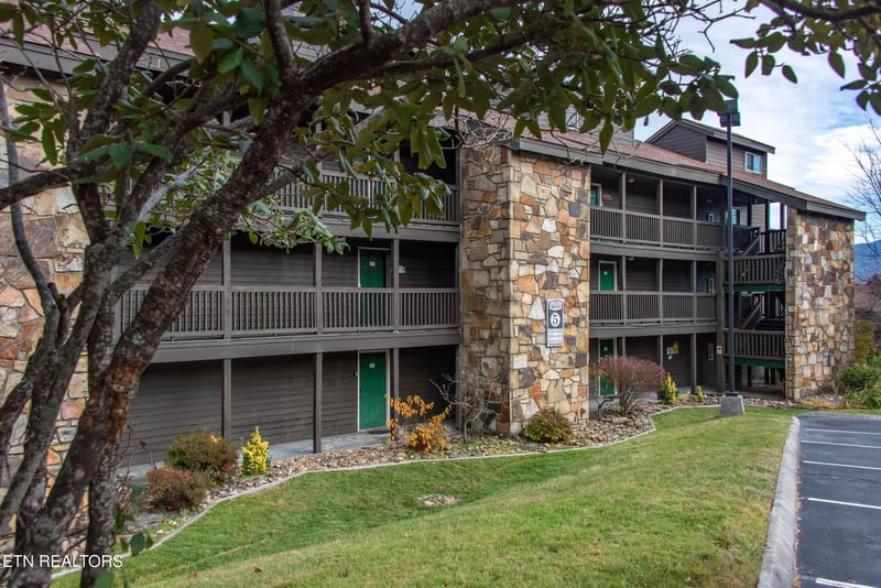 1380 Ski View Dr #APT 5202, Gatlinburg, TN 37738