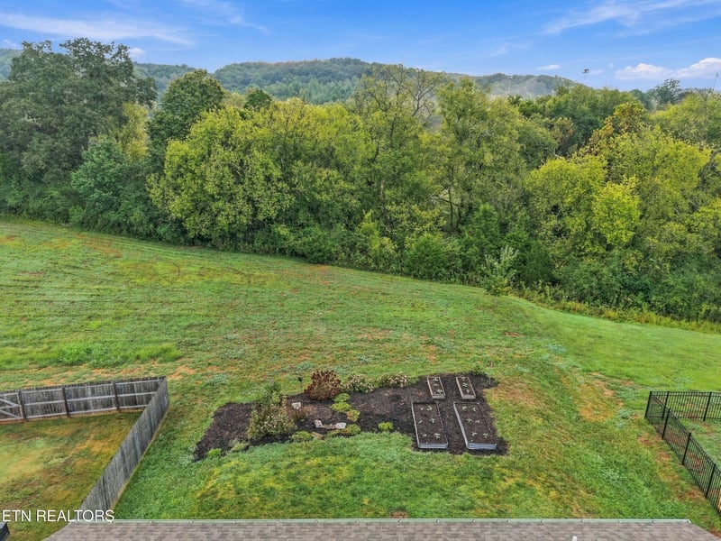 1383 Hampton Place Cir, Loudon, TN 37774