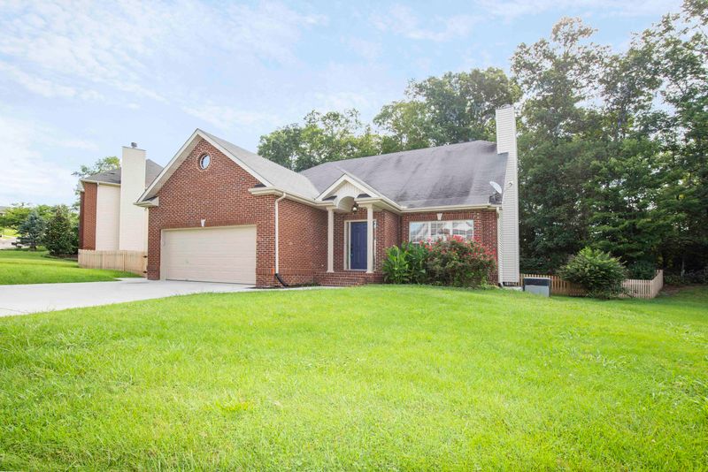 1384 Wineberry Rd, Powell, TN 37849