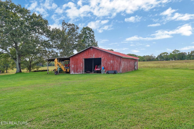 1386 Pigeon Ridge Rd, Crossville, TN 38555
