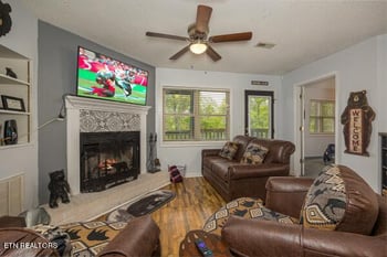 1386 Ski View Dr #APT 115, Gatlinburg, TN 37738