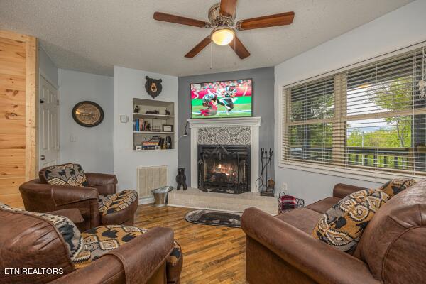 1386 Ski View Dr #APT 115, Gatlinburg, TN 37738