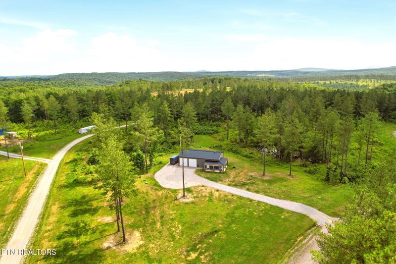 139 Boone Ln, Sunbright, TN 37872