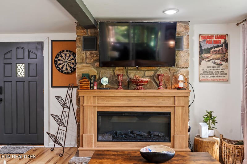 139 Branam Hollow Ln, Gatlinburg, TN 37738