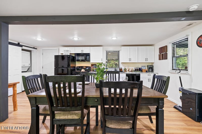139 Branam Hollow Ln, Gatlinburg, TN 37738