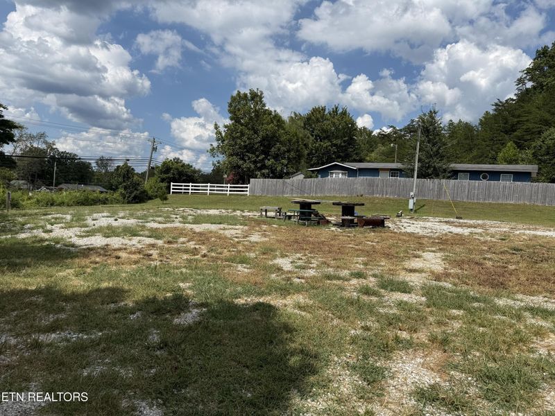 139 Brimstone Rd, Robbins, TN 37852